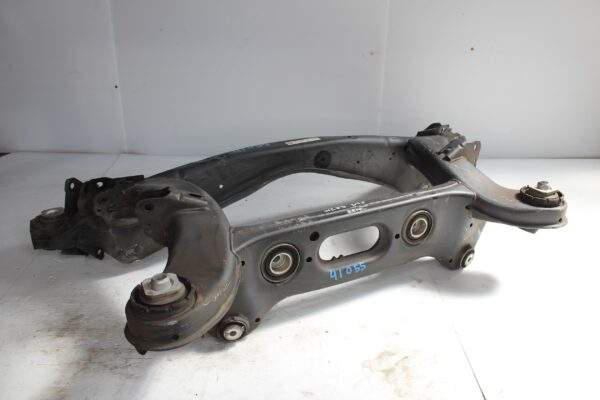 Mercedes Benz W205 C43 Rear Axle Carrier Subframe A2053500514, A2053504826