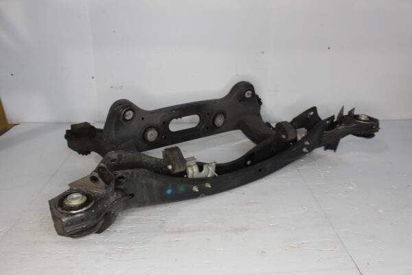 Mercedes Benz W212 E63 AMG Rear Subframe Crossmember Carrier A2313502101