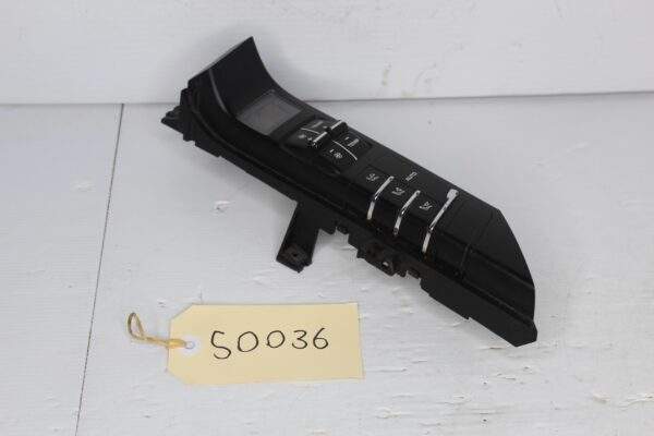 Porsche 92A Cayenne GTS Right AC Climate Seat Control Panel