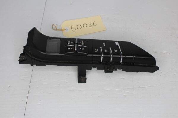 Porsche 92A Cayenne GTS Right AC Climate Seat Control Panel