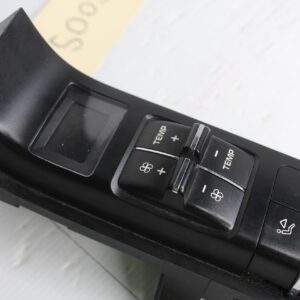 Porsche 92A Cayenne GTS Right AC Climate Seat Control Panel - Image 3