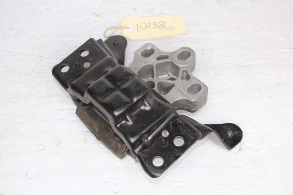 Audi 8V S3 / Volkswagen Mk7 Golf Left Gearbox Transmission Mount 5Q0199555BJ