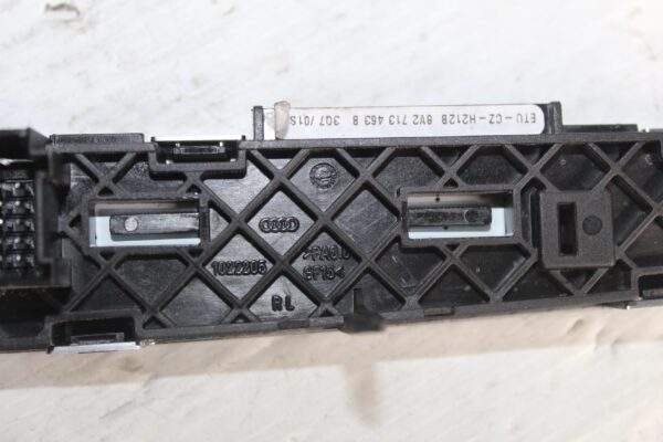 Audi 8V A3 S3 Gear Selector Display Panel PRND 8V2713463B