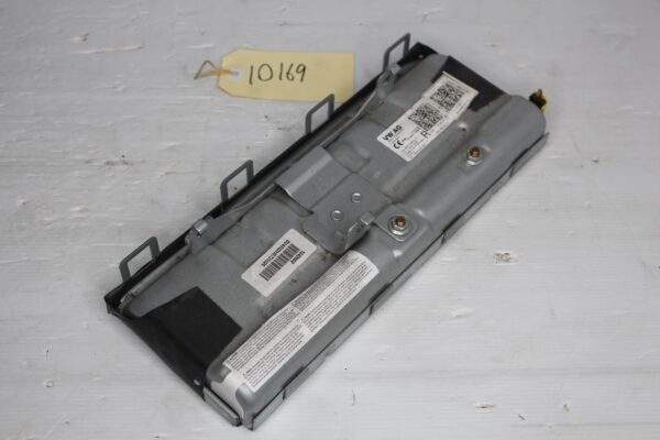 Audi 8V A3 S3 RS3 Drivers Knee Airbag 8V2 880 841 D