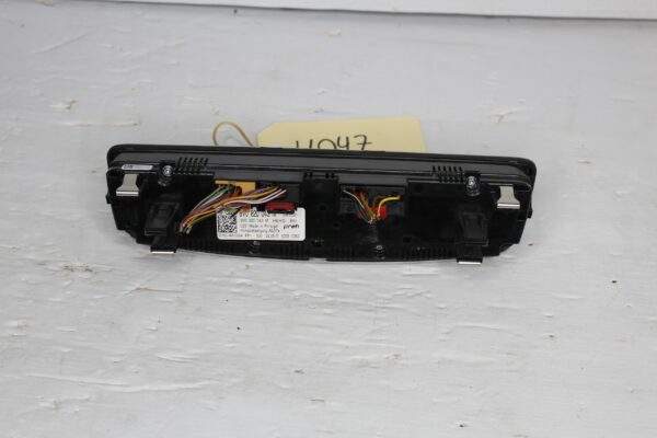 Audi 8V A3 S3 RS3 AC Climate Control Switch Panel 8V0 820 043 M