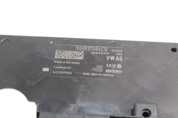Audi 8V A3 S3 / Volkswagen Golf GTi R Body Control Module BCM 5Q0 937 084 CQ