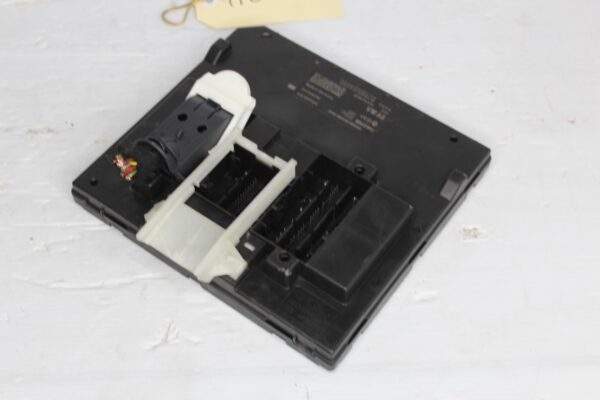Audi 8V A3 S3 / Volkswagen Golf GTi R Body Control Module BCM 5Q0 937 084 CQ