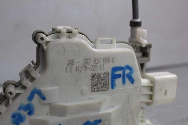 Audi FY Q5 Front Right Door Lock Actuator 8X2837016C