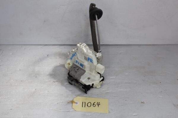 Audi FY Q5 Front Right Door Lock Actuator 8X2837016C