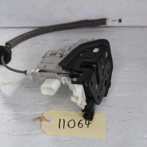 Audi FY Q5 Front Right Door Lock Actuator 8X2837016C - Image 8