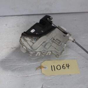 Audi FY Q5 Front Right Door Lock Actuator 8X2837016C - Image 6