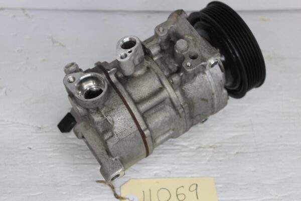 Audi A4 A5 Q5 2.0L Air Con AC Compressor 8T0260805N