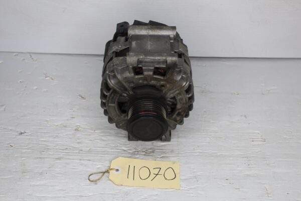 Audi A4 A5 Q5 2.0L Alternator 06H903018J