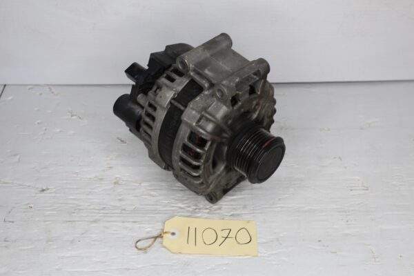 Audi A4 A5 Q5 2.0L Alternator 06H903018J