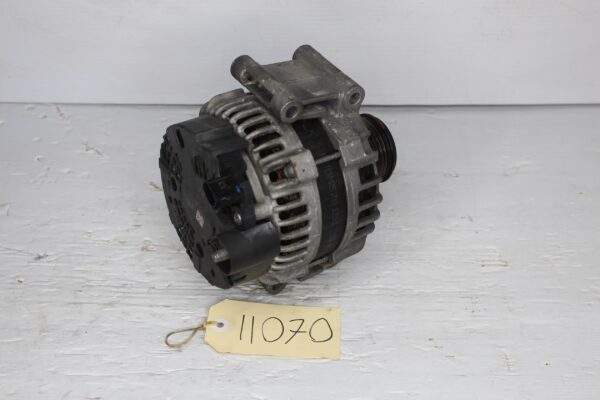 Audi A4 A5 Q5 2.0L Alternator 06H903018J