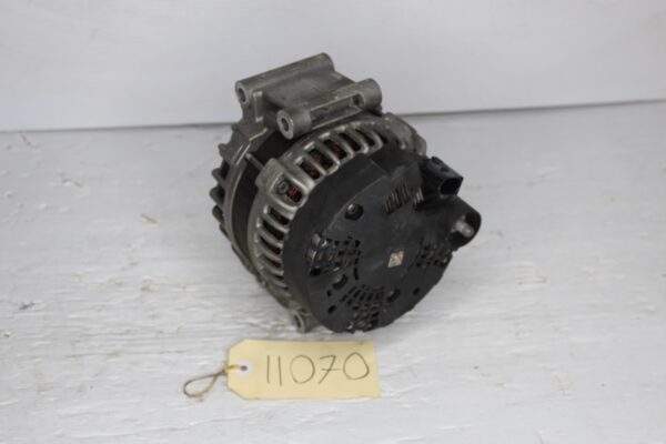 Audi A4 A5 Q5 2.0L Alternator 06H903018J