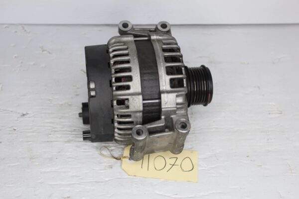 Audi A4 A5 Q5 2.0L Alternator 06H903018J