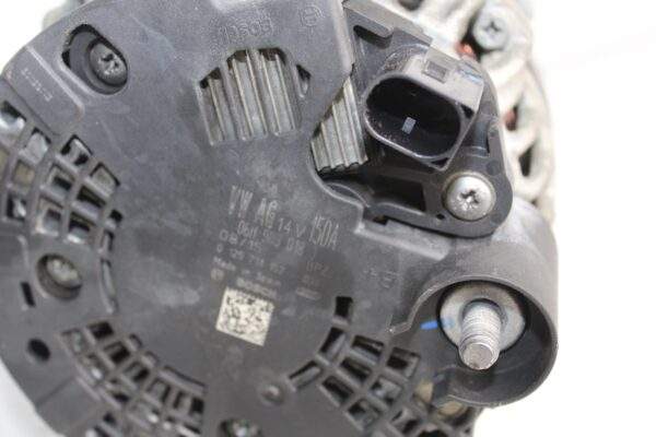 Audi A4 A5 Q5 2.0L Alternator 06H903018J