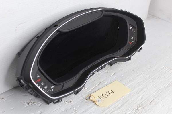 Audi FY Q5 Instrument Gauge Cluster 44xxx KMS 8W5920790D - Damaged Tab