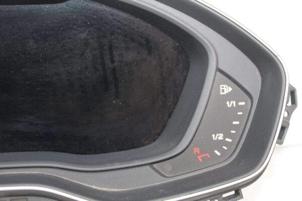 Audi FY Q5 Instrument Gauge Cluster 44xxx KMS 8W5920790D - Damaged Tab