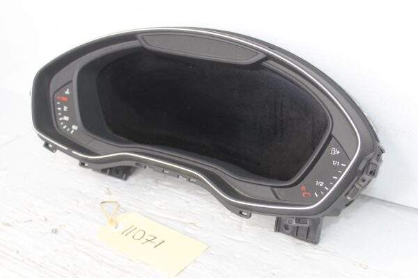 Audi FY Q5 Instrument Gauge Cluster 44xxx KMS 8W5920790D - Damaged Tab