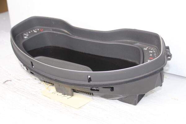 Audi FY Q5 Instrument Gauge Cluster 44xxx KMS 8W5920790D - Damaged Tab