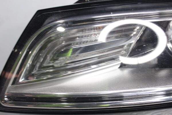 Audi 8R Q5 SQ5 Headlamp Xenon Non Adaptive 8R0941043D, 8R0941005D