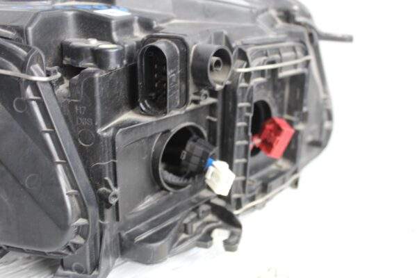 Audi 8R Q5 SQ5 Headlamp Xenon Non Adaptive 8R0941043D, 8R0941005D