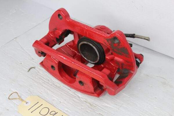 Audi 8V S3 Front Right Brake Caliper missing Badge 8V0615124A