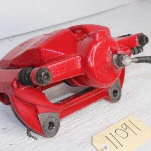 Audi 8V S3 Front Right Brake Caliper missing Badge 8V0615124A - Image 10