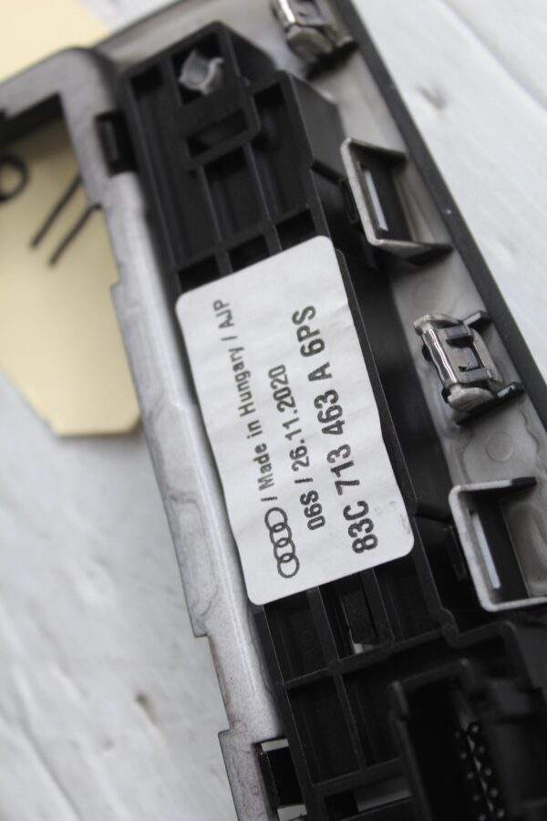Audi F3 Q3 RSQ3 Gear Selector Display Unit 83C713463A 6PS