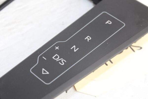 Audi F3 Q3 RSQ3 Gear Selector Display Unit 83C713463A 6PS