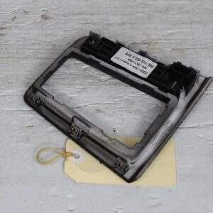 Audi F3 Q3 RSQ3 Gear Selector Display Unit 83C713463A 6PS - Image 4