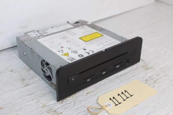 Audi Q5 A4 A5 Multimedia MIB High Radio Control Unit 8W5035041B