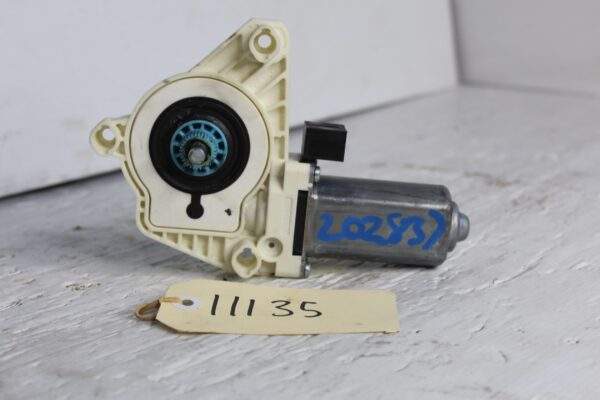 Volkswagen Audi Window Regulator Motor 5Q4959802B