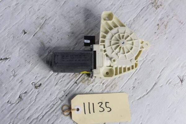 Volkswagen Audi Window Regulator Motor 5Q4959802B