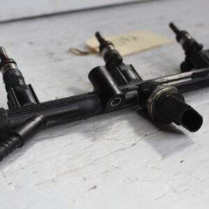 Volkswagen Golf MK7 R CJX Fuel Injectors with Rail 06K133681C, 06L906031A - Image 3