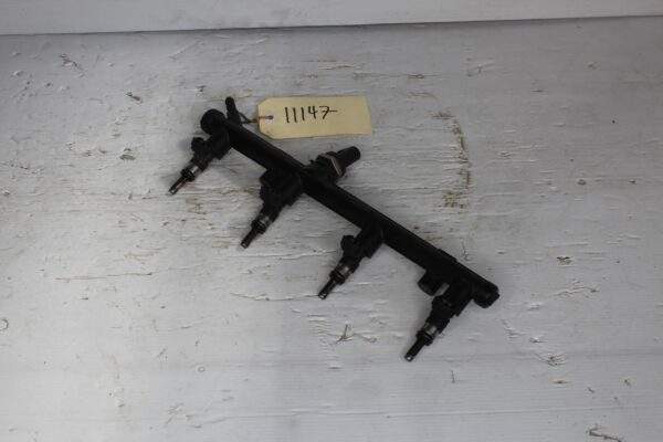 Volkswagen Golf MK7 R CJX Fuel Injectors with Rail 06K133681C, 06L906031A