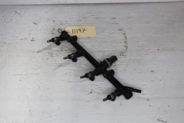 Volkswagen Golf MK7 R CJX Fuel Injectors with Rail 06K133681C, 06L906031A