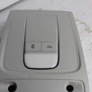 Audi 8v A3 S3 Overhead Console Map Light Panel GREY 8V0947135 - Image 8