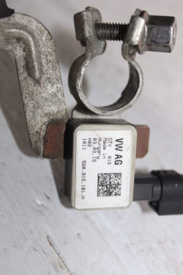 Audi 8V A3 S3 / Volkswagen Mk7 Golf Negative Battery Cable Terminal 5Q0915181H