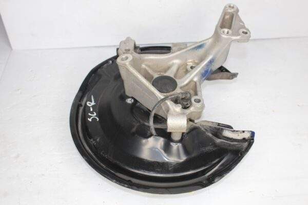 Volkswagen Mk3 Scirocco R Rear Right Knuckle Hub Carrier 3C0505434L, 3C0505434K