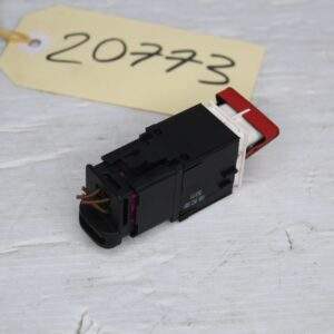 Audi Volkswagen Hazard Switch Button 1Q0953509 - Image 5