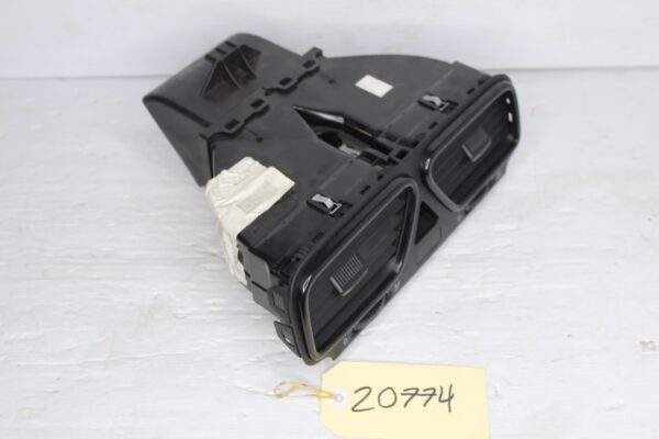 Volkswagen Mk3 Scirocco R Centre Dash Air Vent 1Q0819735C