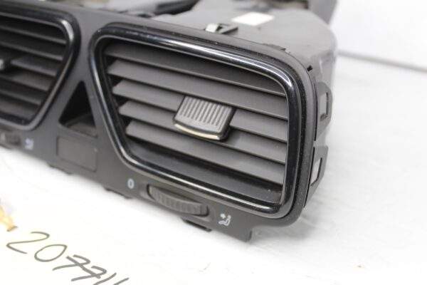 Volkswagen Mk3 Scirocco R Centre Dash Air Vent 1Q0819735C