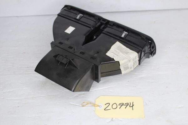 Volkswagen Mk3 Scirocco R Centre Dash Air Vent 1Q0819735C
