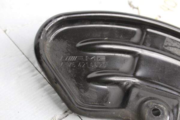 Mercedes Benz W176 W117 A45 CLA45 Front Right Brake Dust Shield A1764210620