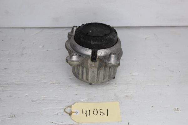 Mercedes Benz W205 C300 Left Passenger Side Engine Mount A2052407600