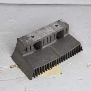 Mercedes Benz C63 E63 CLS63 Rear Differential Cover Cap Heat Sink A1713510108 - Image 7