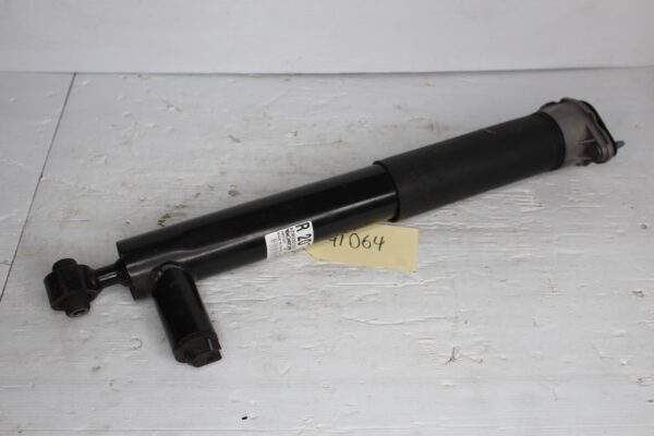Mercedes Benz W212 E63 CLS63 AMG Rear Right Shock Absorber Strut A2183202030